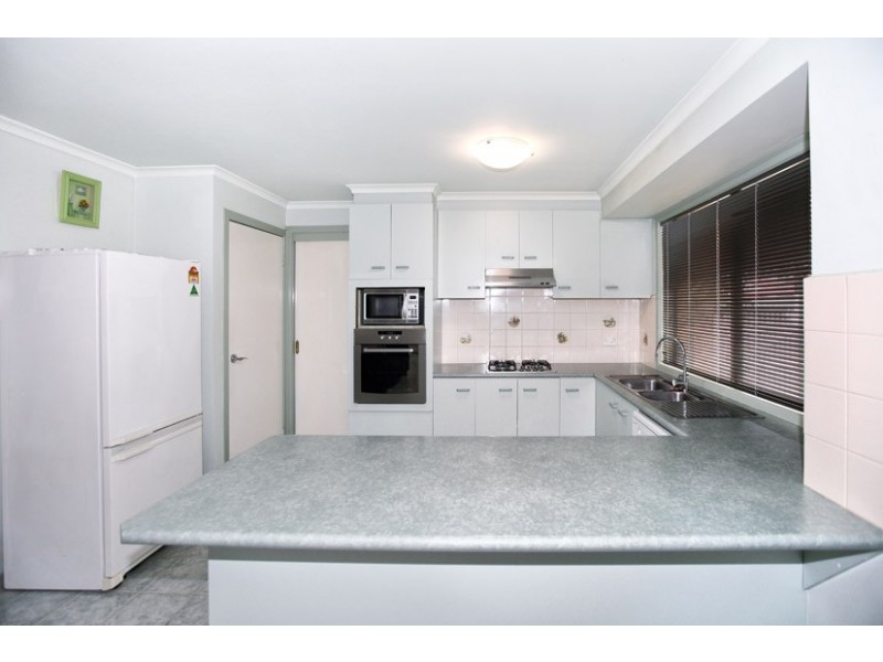 5 Thurmand Court, Roxburgh Park VIC 3064