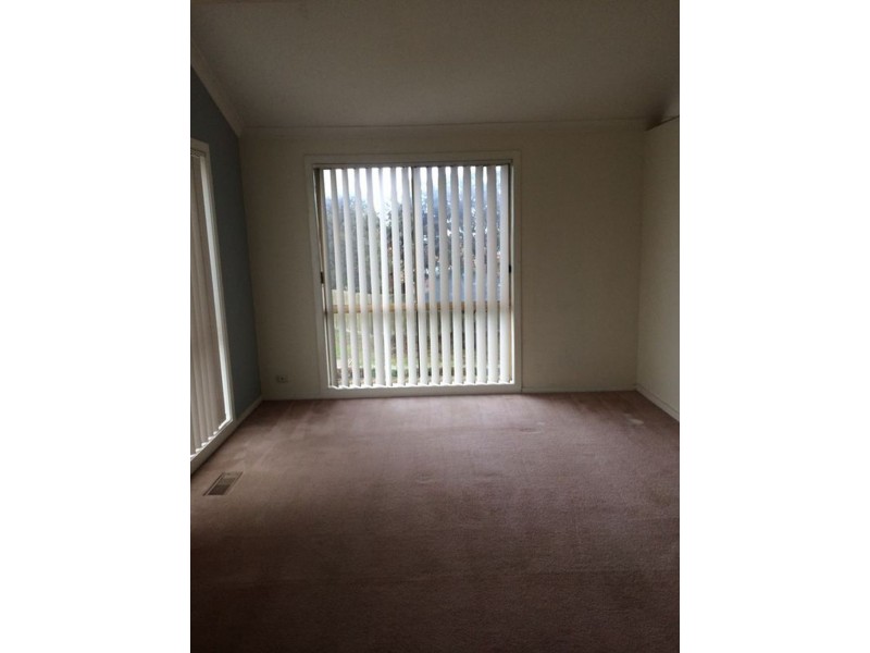 17 Leatherwood Grove, Meadow Heights VIC 3048