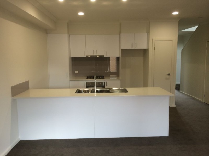42 Sahi Crescent, Roxburgh Park VIC 3064