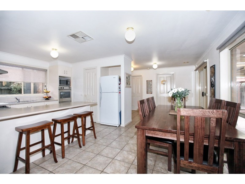 3 Volantis Crescent, Roxburgh Park VIC 3064