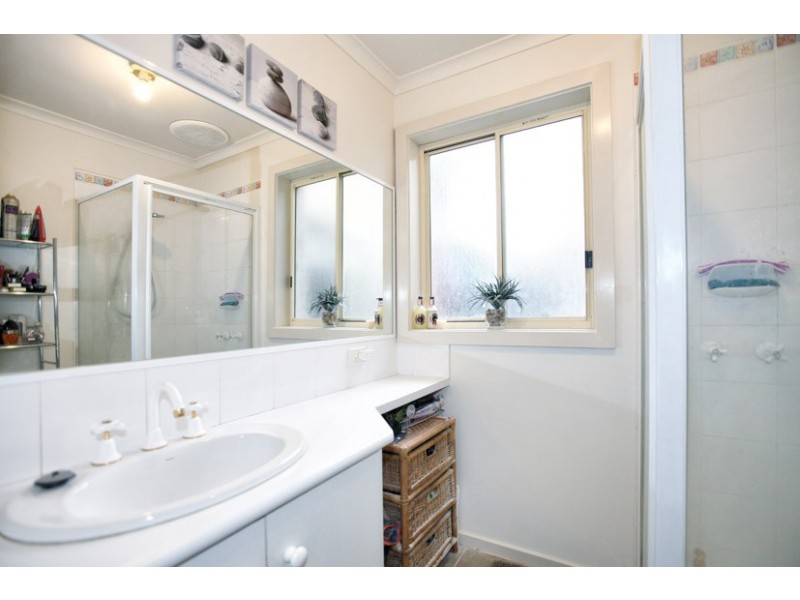 3 Volantis Crescent, Roxburgh Park VIC 3064