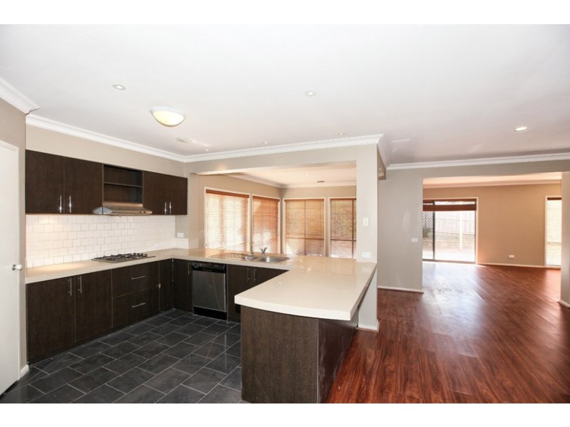 8 Castlehill Avenue, Greenvale VIC 3059