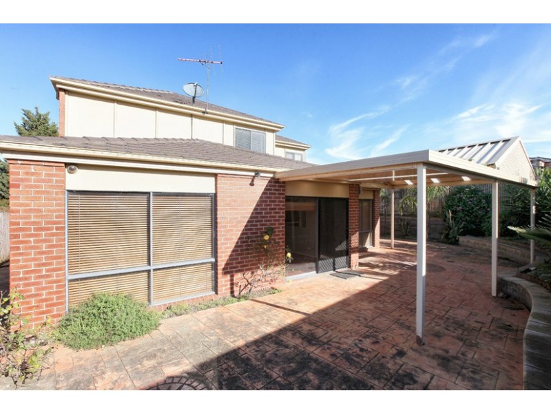 8 Castlehill Avenue, Greenvale VIC 3059