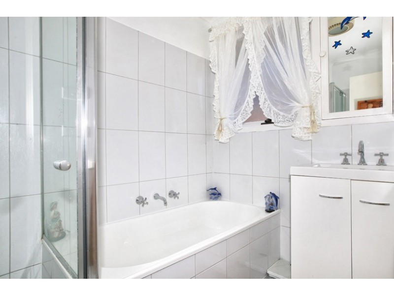 3 Langdon Crescent, Craigieburn VIC 3064