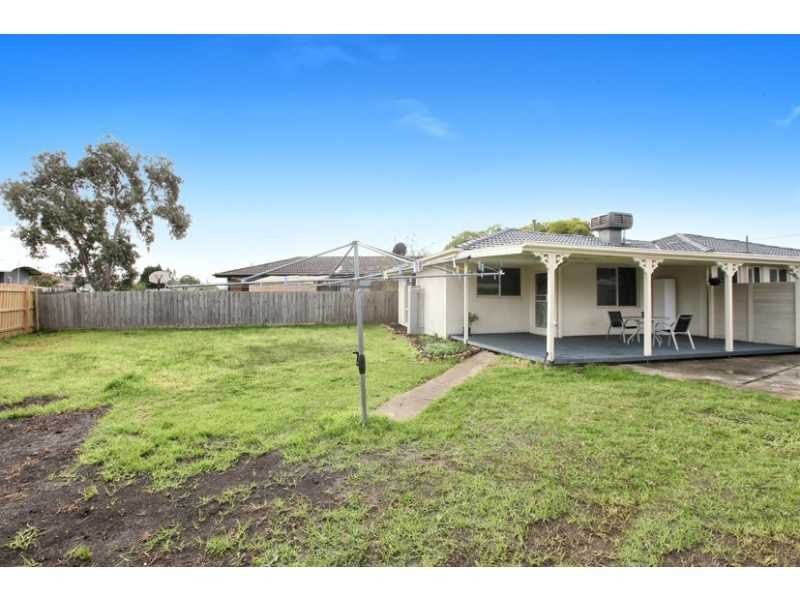 11 Sandford Court, Meadow Heights VIC 3048