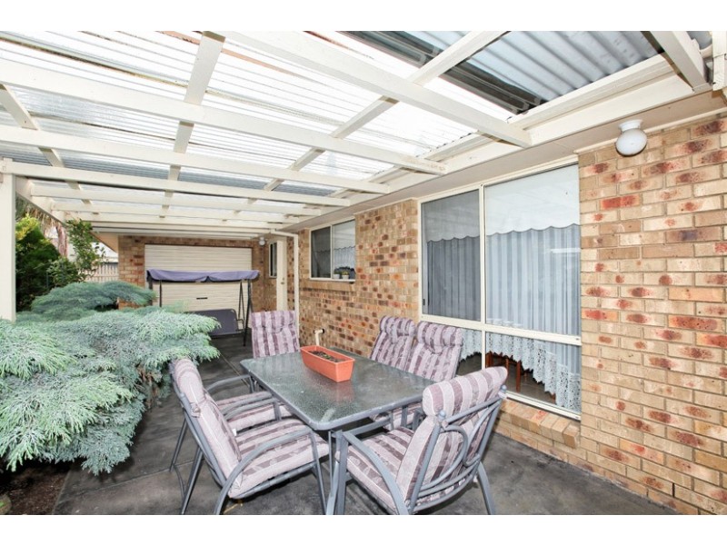 24 Rearden Crescent, Roxburgh Park VIC 3064