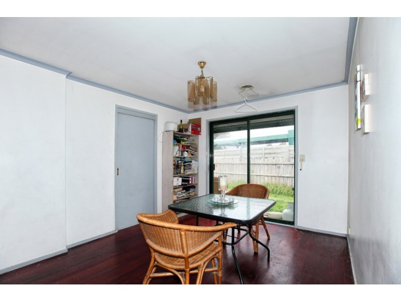 5 Reading Close, Roxburgh Park VIC 3064