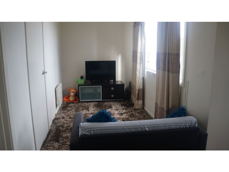 73 Sahi Crescent, Roxburgh Park VIC 3064