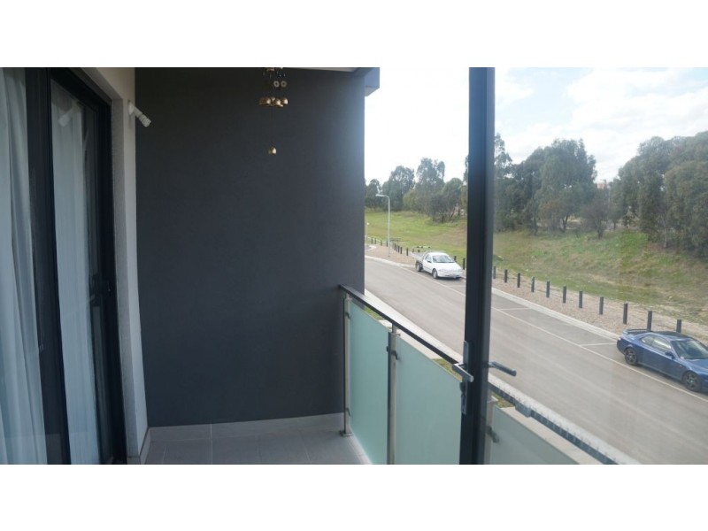 73 Sahi Crescent, Roxburgh Park VIC 3064