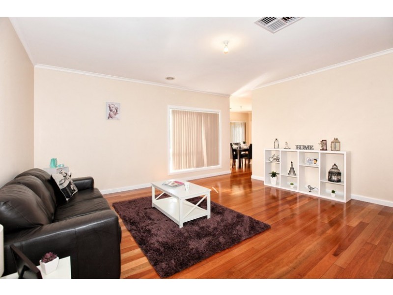 3 Reay Drive, Craigieburn VIC 3064