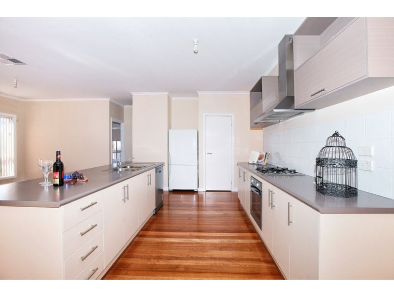 3 Reay Drive, Craigieburn VIC 3064
