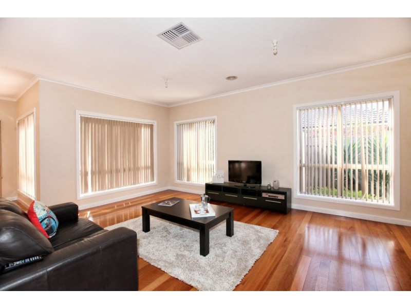 3 Reay Drive, Craigieburn VIC 3064