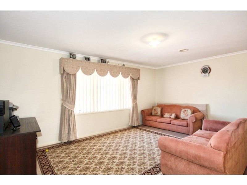 19 The Ridge, Roxburgh Park VIC 3064