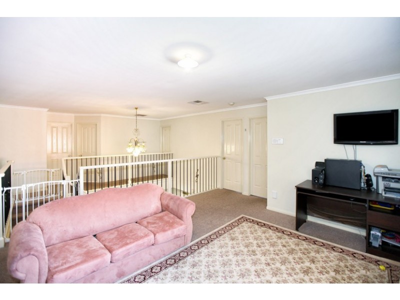 19 The Ridge, Roxburgh Park VIC 3064