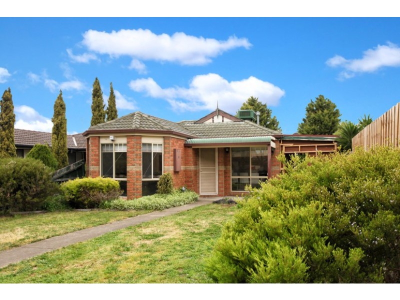 9 Connell Walk, Roxburgh Park VIC 3064