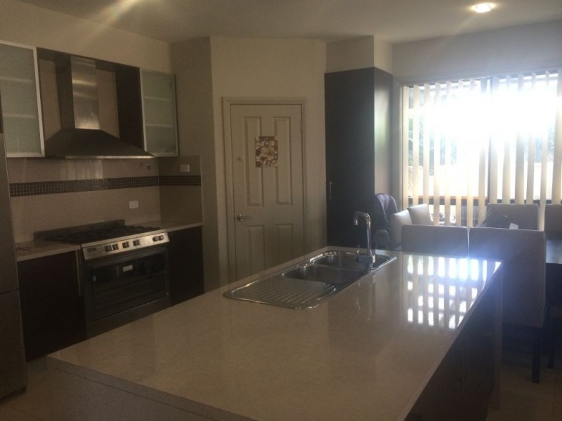 5 Amalfi Court, Roxburgh Park VIC 3064