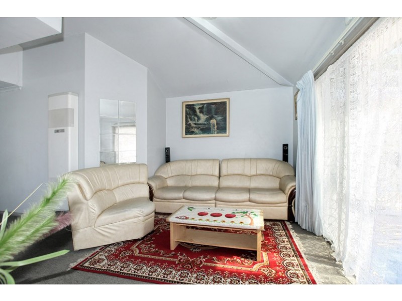 4 Brecon Nook, Craigieburn VIC 3064