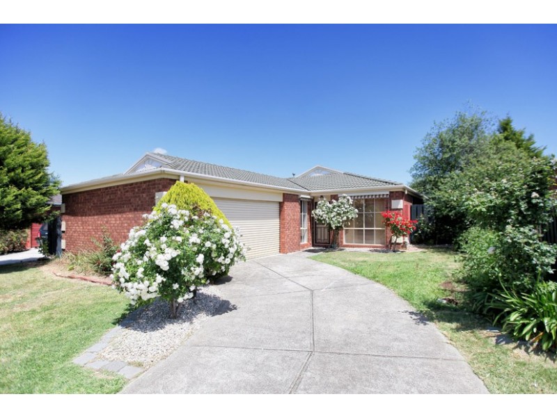 15 Johnson Court, Roxburgh Park VIC 3064