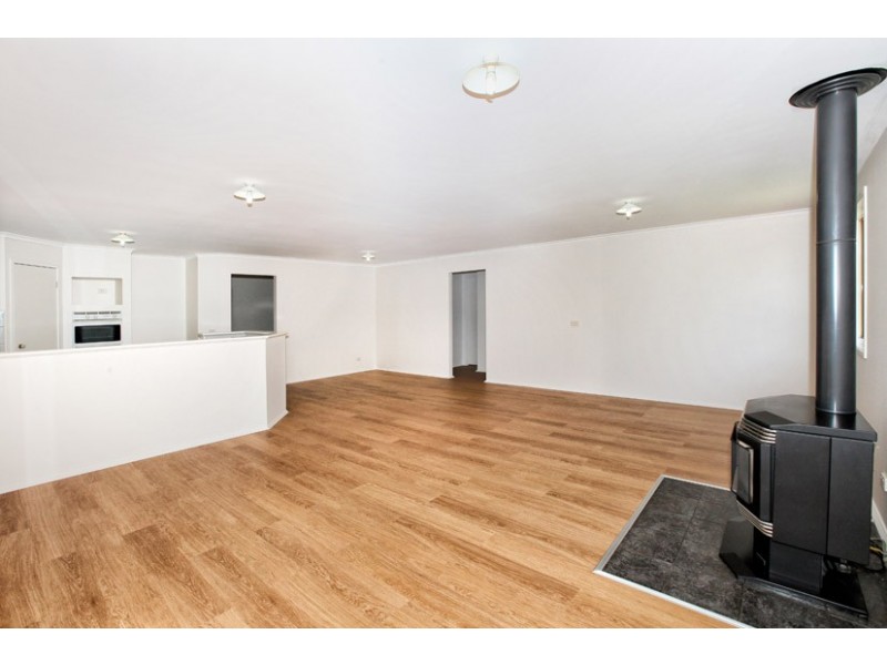 15 Johnson Court, Roxburgh Park VIC 3064