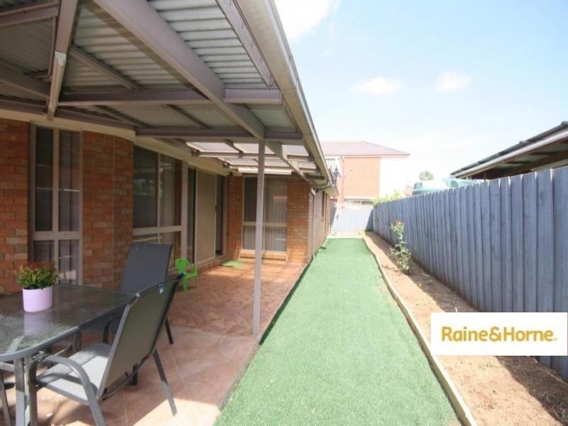 31 Aquila Grove, Roxburgh Park VIC 3064