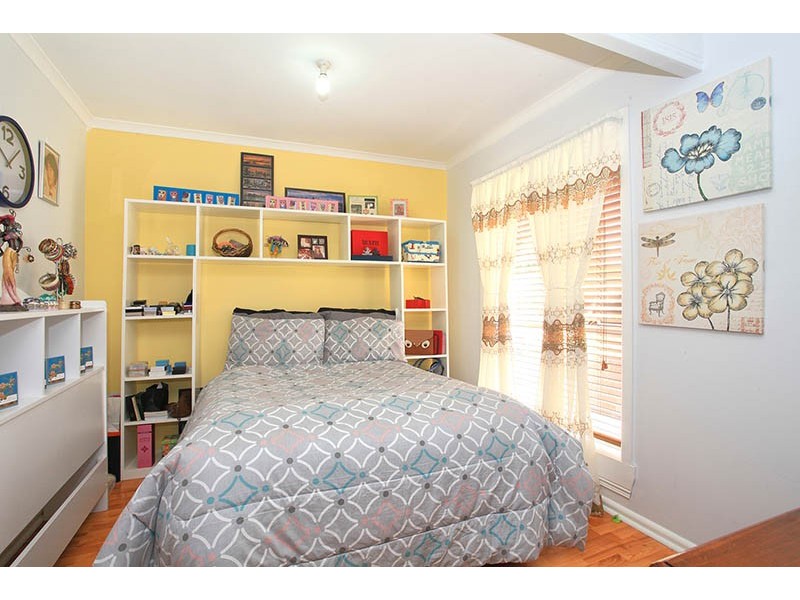 13 Glenmaggie Court, Meadow Heights VIC 3048