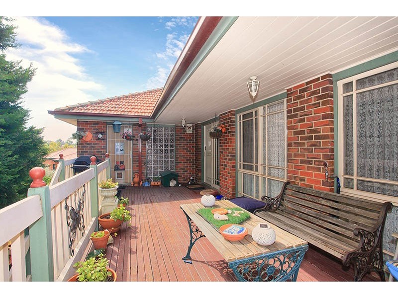 5 Stevens Close, Roxburgh Park VIC 3064
