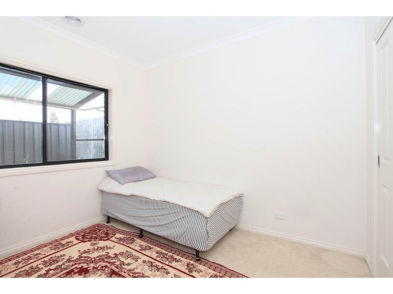 26 Oakgrove Drive, Craigieburn VIC 3064