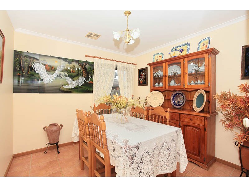 36 Rearden Crescent, Roxburgh Park VIC 3064