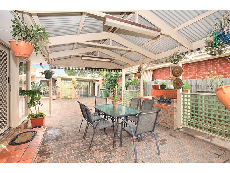 36 Rearden Crescent, Roxburgh Park VIC 3064