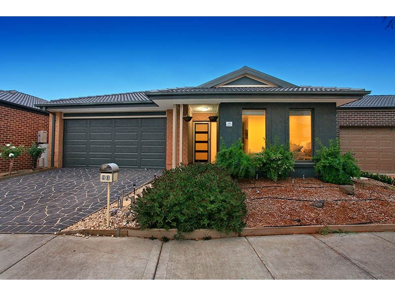 93 Bridgehaven Drive, Craigieburn VIC 3064