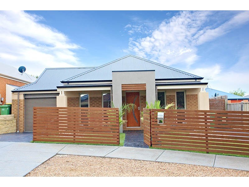 11 Reay Drive, Craigieburn VIC 3064