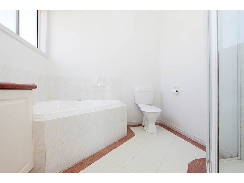 26 Greensted Grove, Roxburgh Park VIC 3064