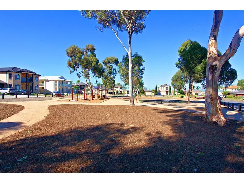 26 Greensted Grove, Roxburgh Park VIC 3064