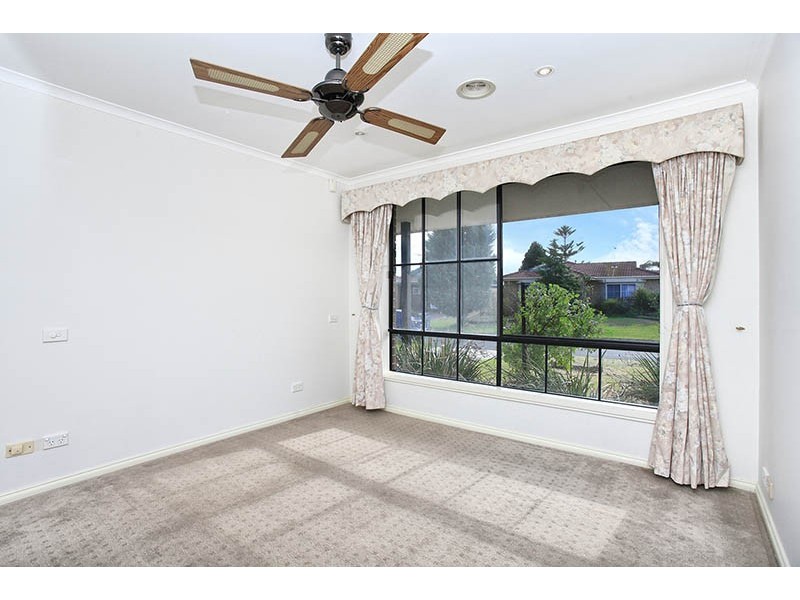 5 Terrell Court, Roxburgh Park VIC 3064