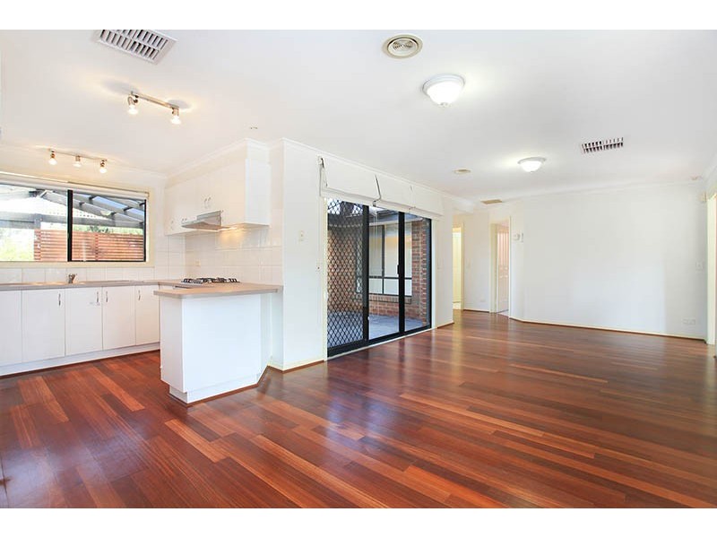 5 Terrell Court, Roxburgh Park VIC 3064