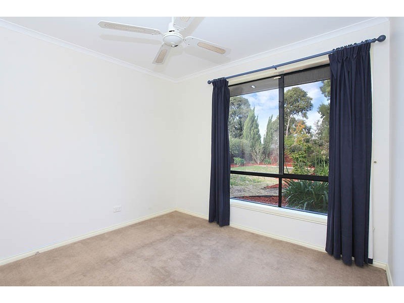 5 Terrell Court, Roxburgh Park VIC 3064