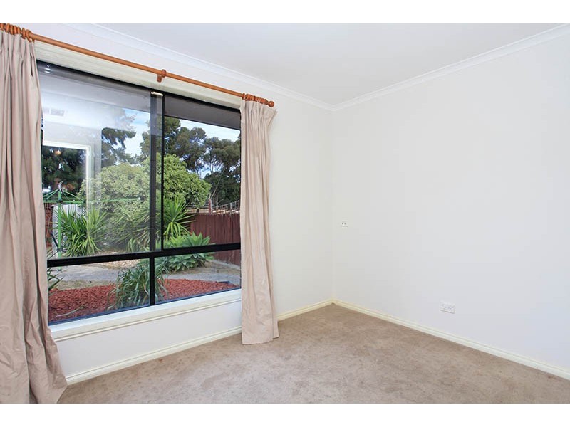 5 Terrell Court, Roxburgh Park VIC 3064