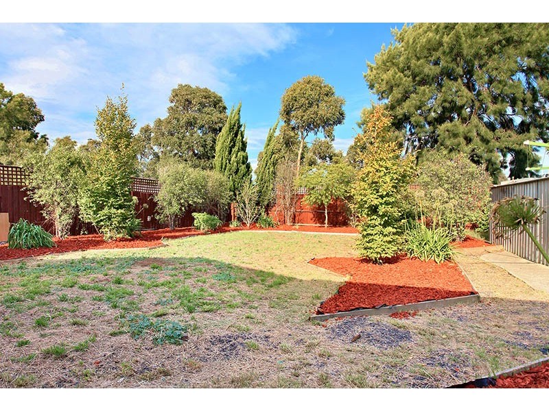 5 Terrell Court, Roxburgh Park VIC 3064