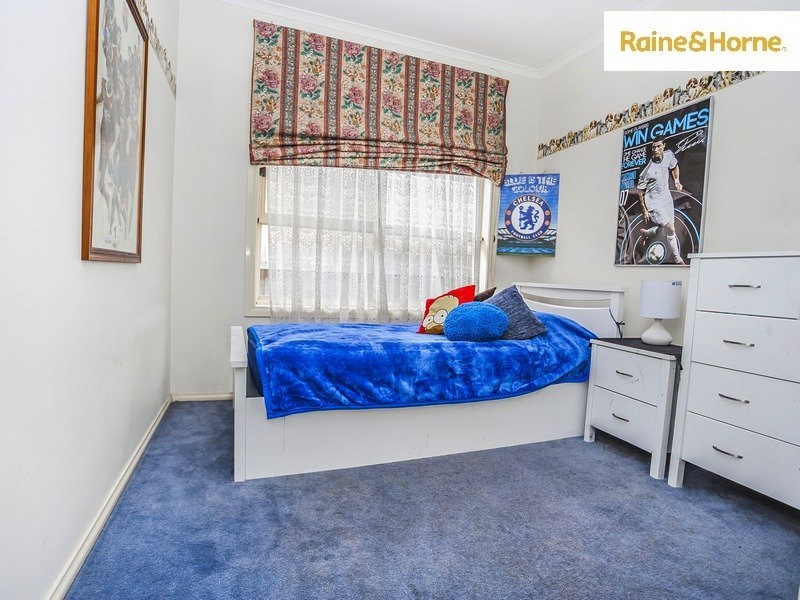 9 Murchison Drive, Roxburgh Park VIC 3064