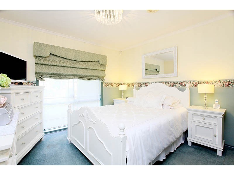 9 Parker Court, Roxburgh Park VIC 3064