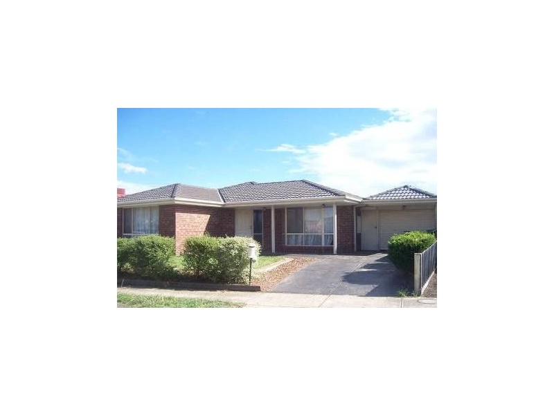 9 Lincolne Crescent, Roxburgh Park VIC 3064