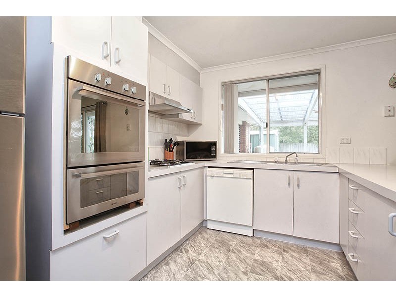 17 Terrell Court, Roxburgh Park VIC 3064