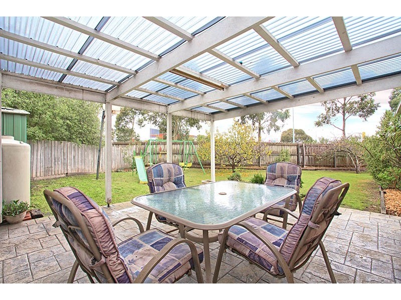 17 Terrell Court, Roxburgh Park VIC 3064