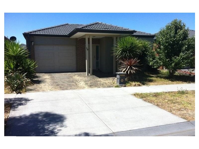 10 LEWISHAM PLACE, Craigieburn VIC 3064
