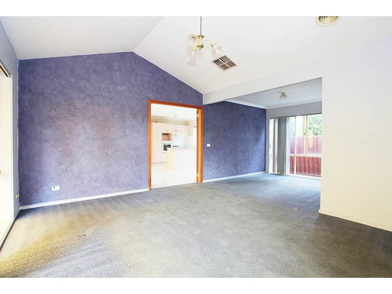 16 Bootie court, Roxburgh Park VIC 3064