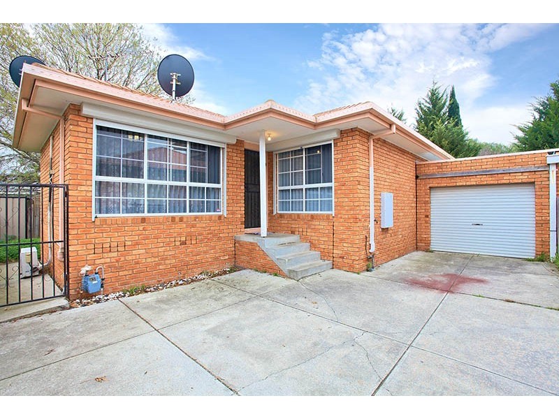 U2/17 Mitta Mitta Way, Meadow Heights VIC 3048