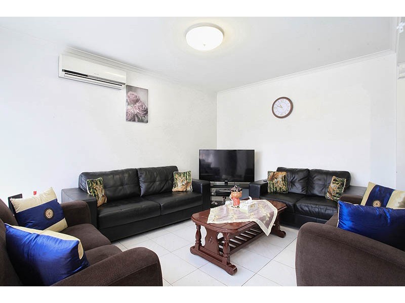 U2/17 Mitta Mitta Way, Meadow Heights VIC 3048