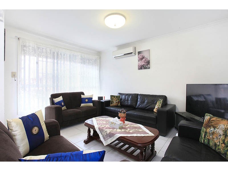 U2/17 Mitta Mitta Way, Meadow Heights VIC 3048