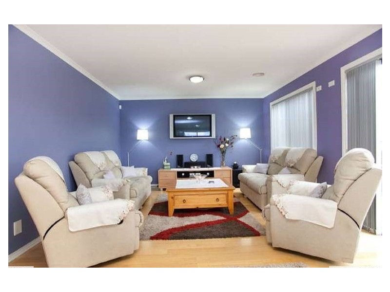 32 Thames Way, Roxburgh Park VIC 3064