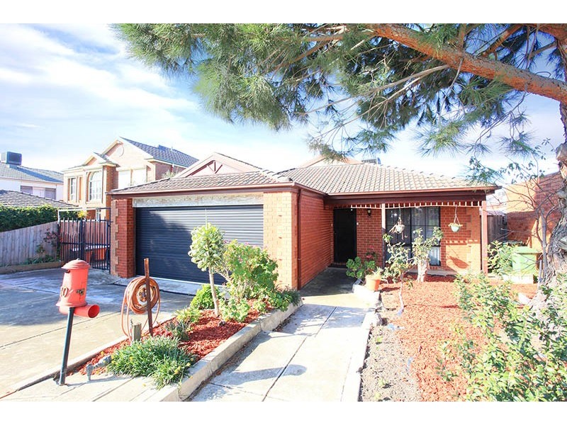 20 Southern Cross Drive, Roxburgh Park VIC 3064